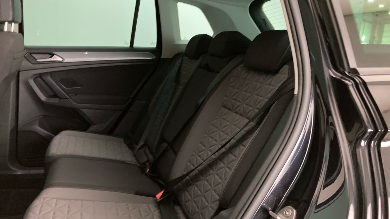 Volkswagen Tiguan 1.5 TSI 150 Life 5dr DSG Petrol Estate